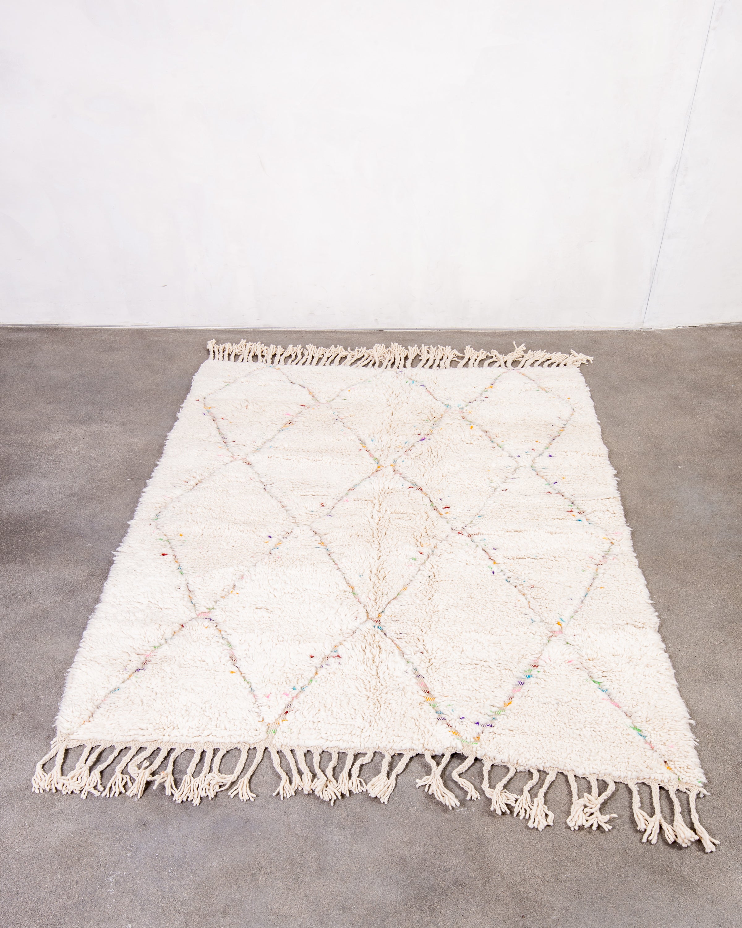 Modern designer handcrafted Berber rug from morocco Beniourain with beautiful colors and patterns